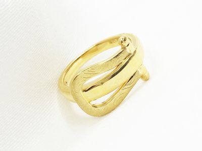 皮帶黃金戒指